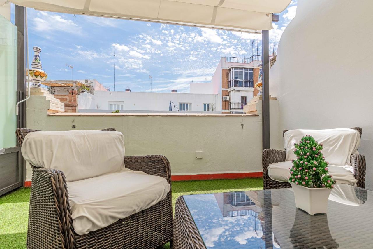 Apartamentos Recaredo 7, Aticos Con Terraza Seville Exterior photo